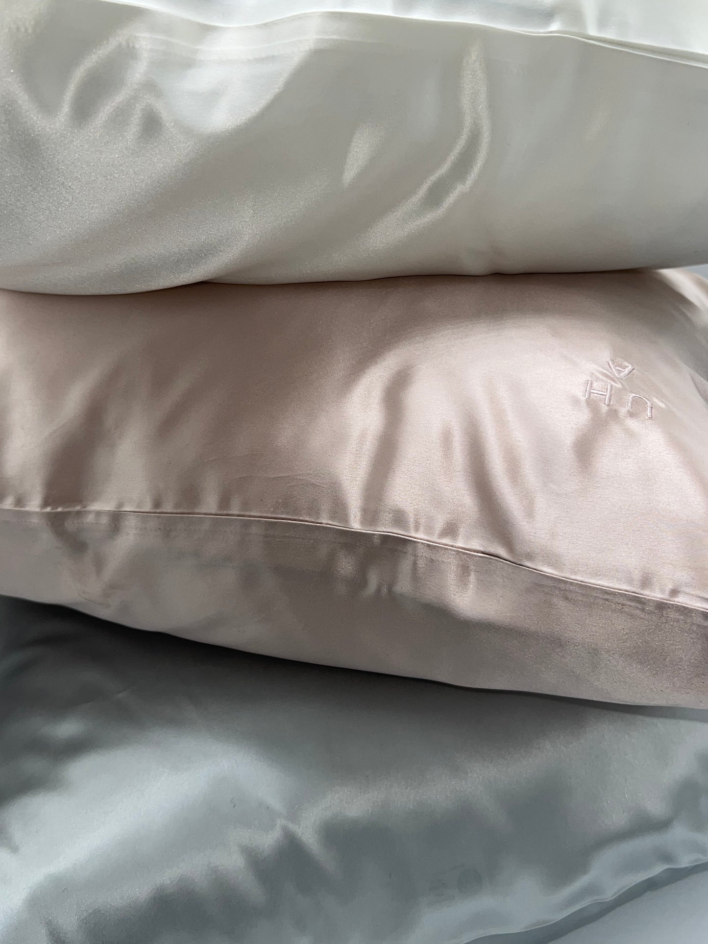 SILK PILLOWCASE - PINK - 22 MOMME